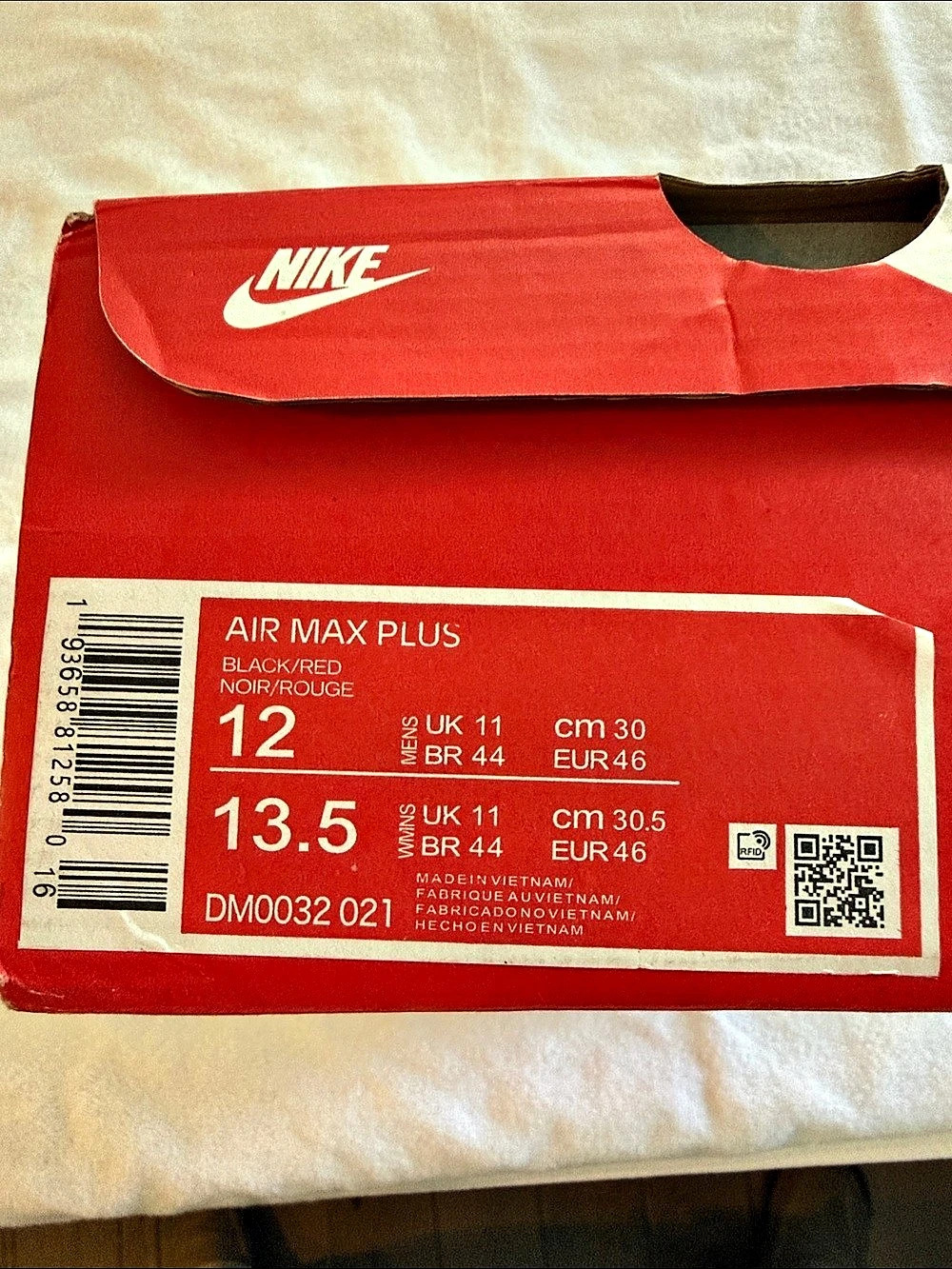 Nike Air Max Plus "Black/Red" Sneakers US 12